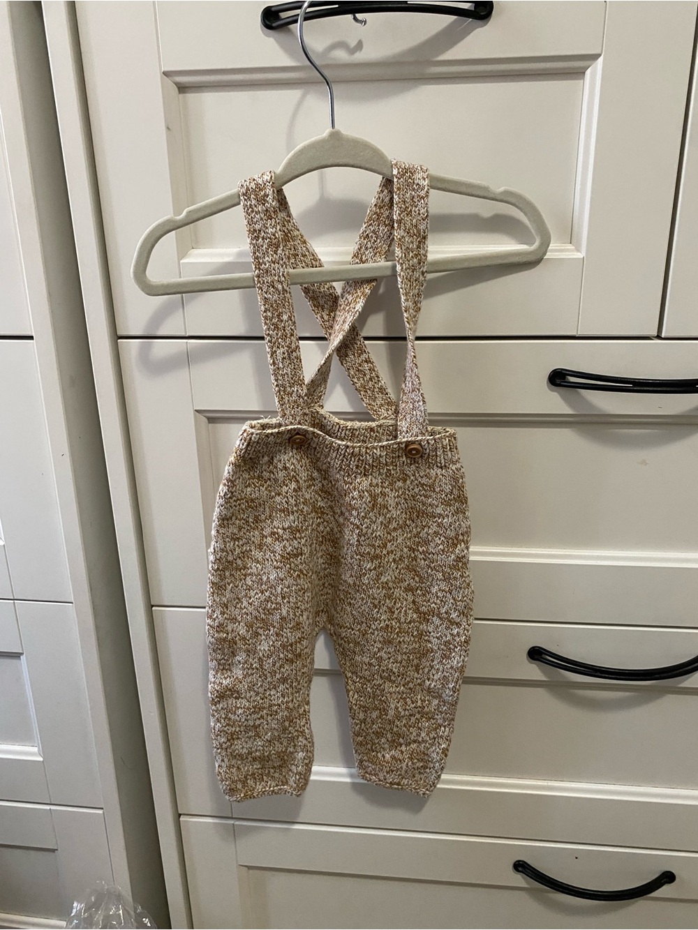 Zara Speckled Knit Suspender Overalls in Cream and Tan